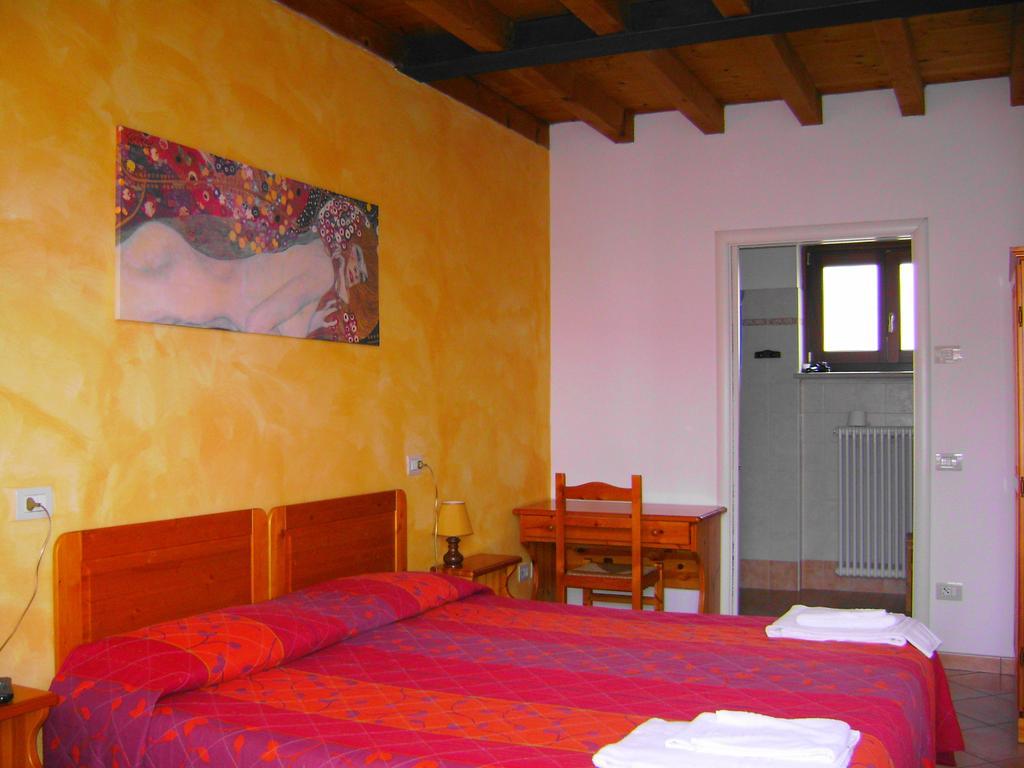 Agriturismo Le Sigalette Salionze Zimmer foto